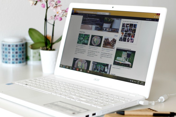 Voetganger Armoedig Memo New in | Ik heb een witte laptop! - vintageandbeauty.com